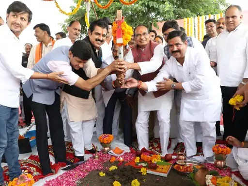 You are currently viewing चुनाव आचार संहिता के पहले लोकार्पण, भूमिपूजन का मेगा ईवेंट:एक ही दिन में 14 हजार प्रोजेक्ट्स का उद्घाटन और शिलान्यास करेंगे सीएम