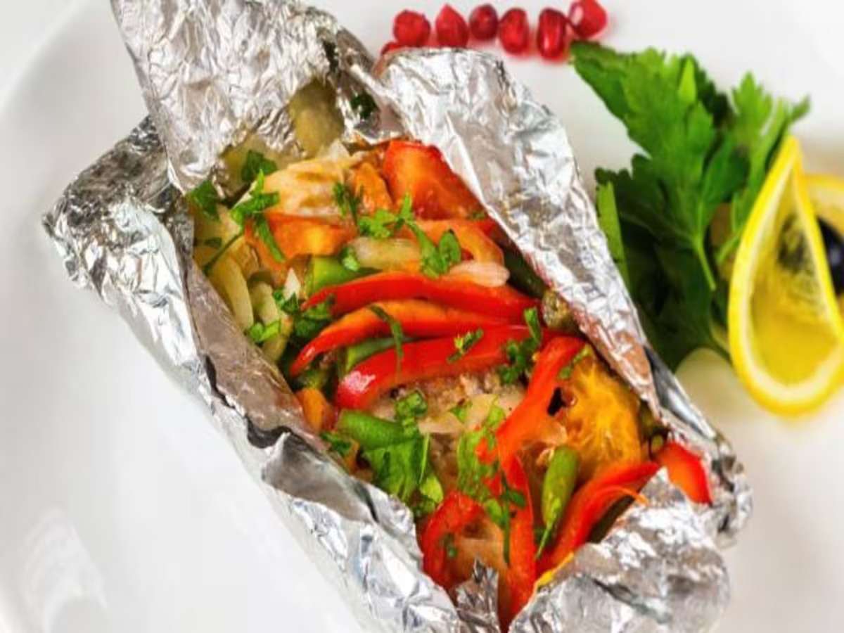 You are currently viewing एल्युमीनियम फॉइल का पुन: उपयोग इस तरह करे।