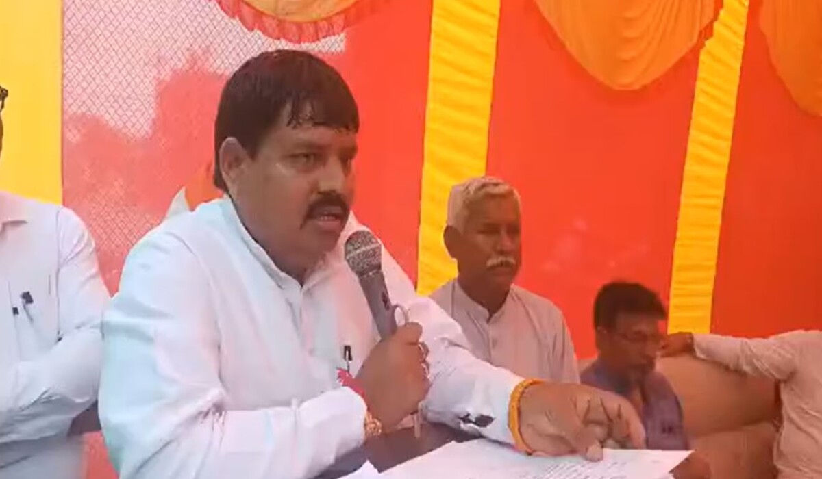 You are currently viewing BJP के 9 और आधे साल के कार्यकाल में विकास काम विभाजन के बिना किया गया: मंत्री Bisambar Valmiki