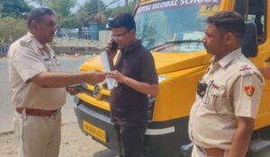 Hisar News: 'नियमों' पर आज निजी स्कूलों का बड़ा निर्णय होगा, स्कूल बस नीति पर प्रशासन और प्रशासकों के बीच विवाद