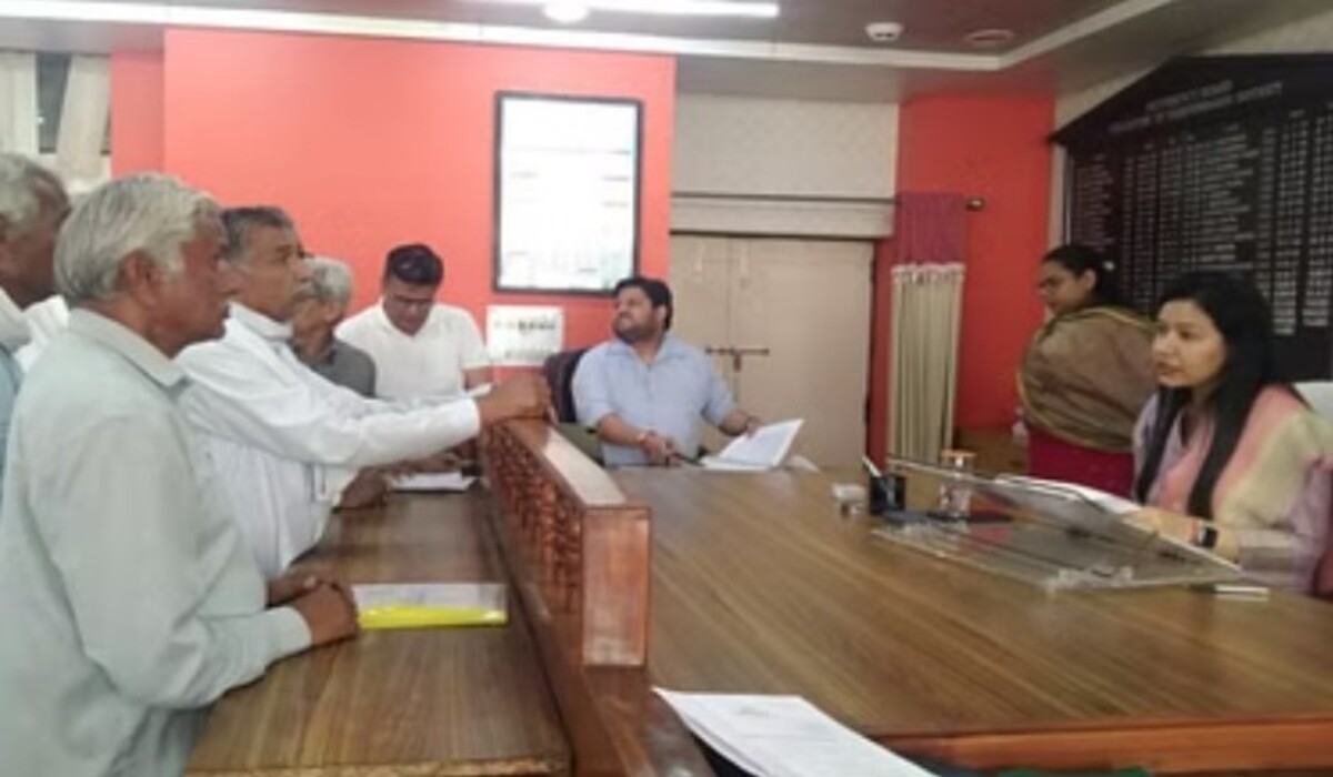 You are currently viewing Lok Sabha: Haryana में नामांकन शुरू, भिवानी-महेंद्रगढ़ लोकसभा सीट के लिए पहले दिन एक नामांकन फॉर्म आया