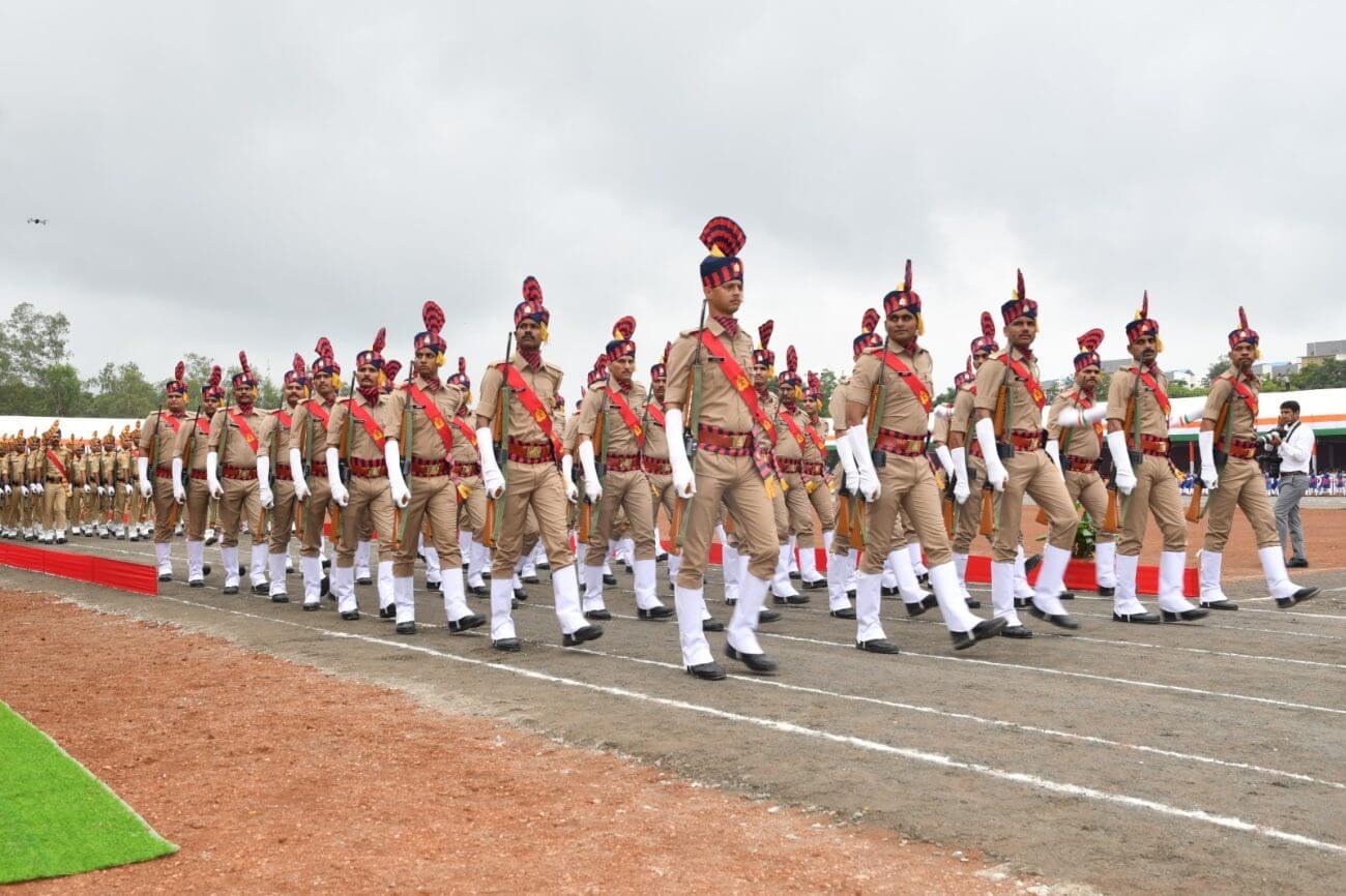 Read more about the article Independence Day: CM यादव भोपाल के लाल परेड ग्राउंड में फहराएंगे तिरंगा, डीजीपी सहित अन्य अधिकारियों ने लिया व्यवस्थाओं का जायजा ..