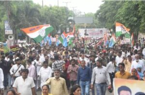 Read more about the article सेबी में अनियमितताओं को लेकर भोपाल में कांग्रेस का विरोध प्रदर्शन; ED कार्यालय जा रहे कांग्रेस कार्यकर्ताओं को पुलिस ने रोका, वाटर केनन का किया प्रयोग …