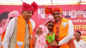 Read more about the article पूर्व मंत्री दीपक जोशी की हुई घर वापसी, कांग्रेस छोड़ फिर भाजपा में हुए शामिल; केंद्रीय मंत्री शिवराज सिंह चौहान की मौजूदगी में ली भाजपा की सदस्यता