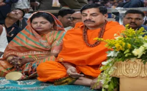 Read more about the article महाशिवरात्रि 2025: उज्जैन समेत ओंकारेश्वर, भोजपुर और पचमढ़ी में भक्तों की अपार भीड़, शिवधामों में गूंजे हर हर महादेव के जयघोष; मुख्यमंत्री मोहन यादव ने महाकालेश्वर मंदिर में की शिव आराधन, शिवराज सिंह चौहान ने भोपाल में किया रुद्राभिषेक