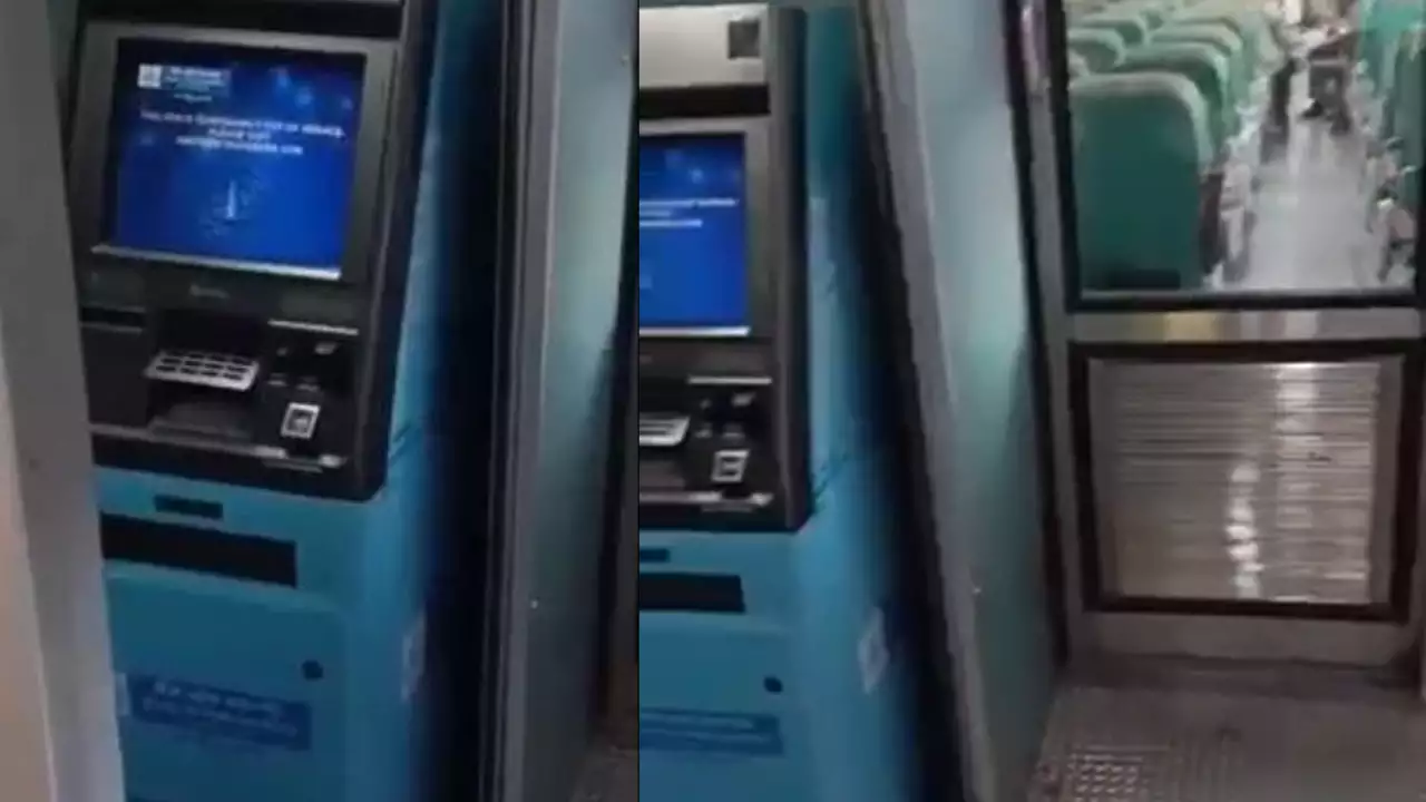 You are currently viewing रेलवे में इनोवेशन की नई मिसाल: पंचवटी एक्सप्रेस बनी देश की पहली मोबाइल बैंकिंग सुविधा वाली ट्रेन, ‘Innovative and Non-Fare Revenue Ideas Scheme (INFRIS)’ के तहत शुरू की गई सुविधा