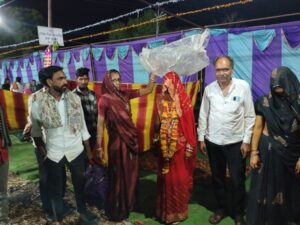 Read more about the article राजगढ़ में शादी के नाम पर सनसनीखेज ठगी, सुहागरात की रात खुला बड़ा राज: 11 लाख लेकर रची गई फर्जी शादी, दुल्हन बोली – मैं राधा नहीं, सलोनी हूं”;  पुलिस ने 5 आरोपियों को दबोचा, 2 फरार