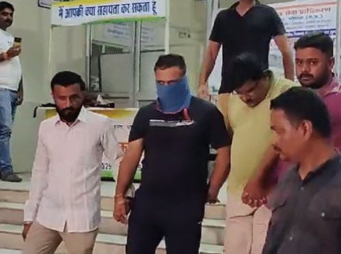 You are currently viewing भोपाल में 1834 करोड़ की ड्रग फैक्ट्री का पर्दाफाश: शोएब लाला का खौफनाक नेटवर्क अब भी पुलिस की पकड़ से बाहर, 6 महीने बाद भी खाली हाथ जांच एजेंसियां