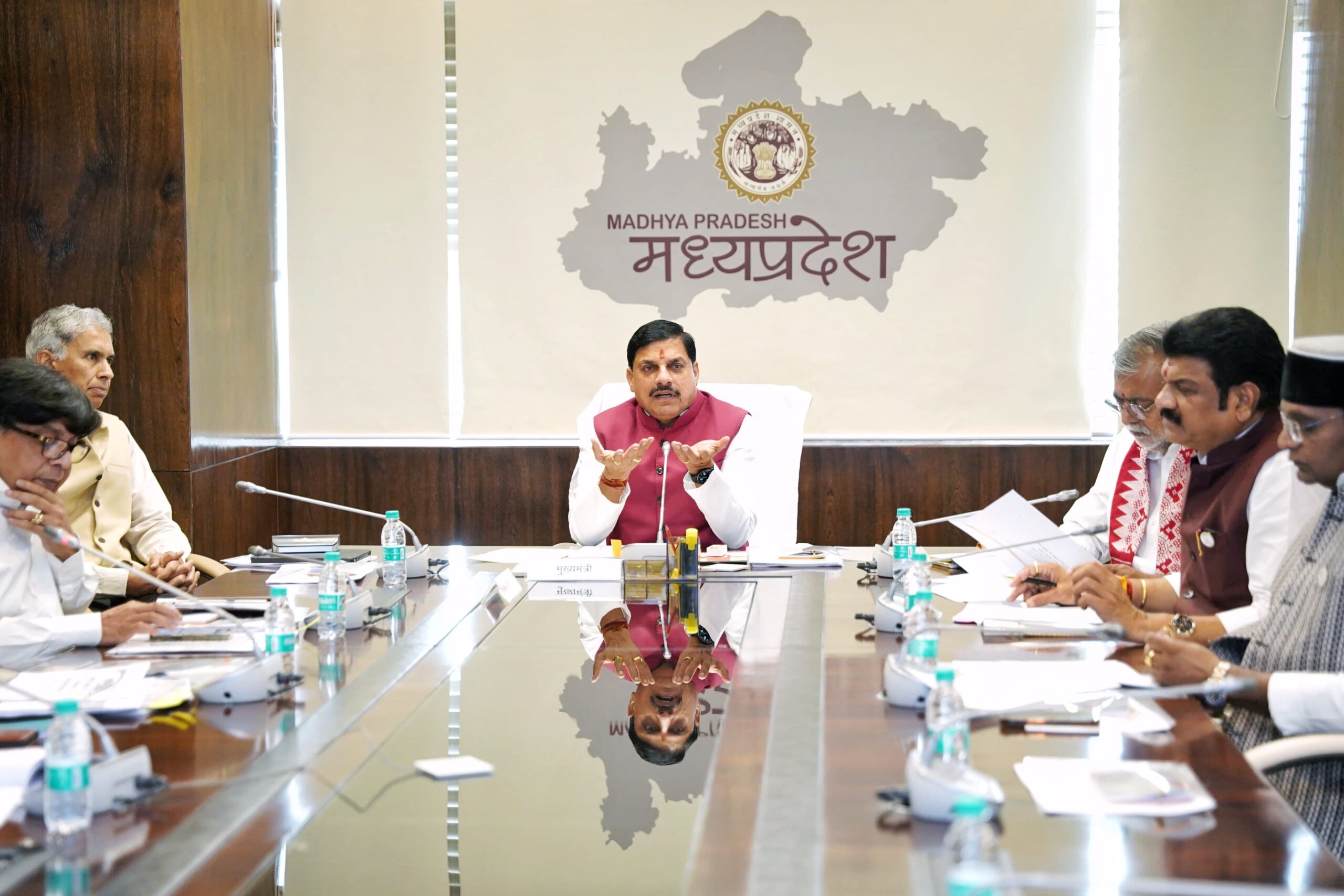 You are currently viewing मध्यप्रदेश की मोहन सरकार के बड़े फैसले: अब हर जिले में बनेगा डॉक्टर, PPP मॉडल पर खुलेंगे मेडिकल कॉलेज; 17 अप्रैल को पीएम मोदी और 13 अप्रैल को    गृहमंत्री अमित शाह आएंगे मध्यप्रदेश!