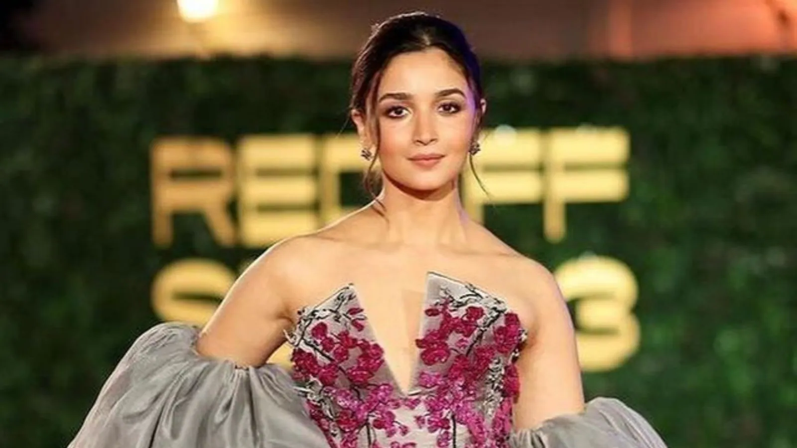 You are currently viewing Cannes Film Festival 2025: आलिया भट्ट से लेकर अनुपम खेर तक का दिखेगा जलवा, रेड कार्पेट से लेकर स्क्रीनिंग तक इंडिया की रहेगी दमदार मौजूदगी