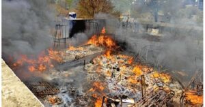 Read more about the article श्रीनिवास पुलिफैब्रिक्स फैक्ट्री में भीषण आग का तांडव, डायपर निर्माण यूनिट पूरी तरह खाक: 7 घंटे बाद काबू में आई आग, करोड़ों का नुकसान संभव