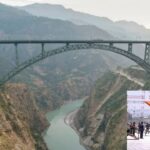 दुनिया के सबसे ऊंचे रेलवे पुल ‘चिनाब ब्रिज’ का प्रधानमंत्री नरेंद्र मोदी ने किया उद्घाटन, रेलवे के अफसरों और ब्रिज बनाने वाले कर्मचारियों से की मुलाकात; पीएम मोदी ने वंदे भारत को भी दिखाई हरी झंडी!