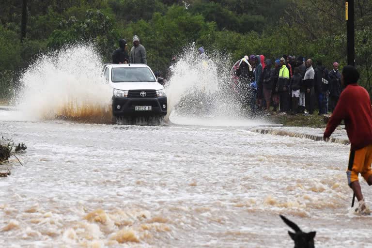You are currently viewing न लू चली, न सूरज जला… लेकिन मई-जून में बरसात बनी आफत! 8 जून तक फिर जारी रहेगा मध्यप्रदेश में बारिश-आंधी का सिलसिला, हवा 50Km/h की रफ्तार से बहेगी!
