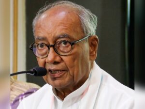 Read more about the article हरदा लाठीचार्ज कांड: पूर्व मुख्यमंत्री दिग्विजय सिंह ने छात्रावास का दौरा कर की पीड़ित परिवारों से मुलाकात, बोले- हो न्यायिक जांच!