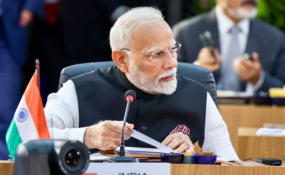 You are currently viewing 17वीं BRICS समिट में भारत की दमदार उपस्थिति: PM मोदी ने उठाई नई वैश्विक व्यवस्था की मांग, आतंकवाद पर लिया कड़ा रुख!