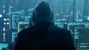 Read more about the article 59 लाख की डिजिटल लूट! जबलपुर में रिटायर्ड अफसर को ‘गिरफ्तारी’ का डर दिखाकर ठगा, क्राइम ब्रांच बनकर कॉल किया; दो आरोपी जयपुर से गिरफ्तार!