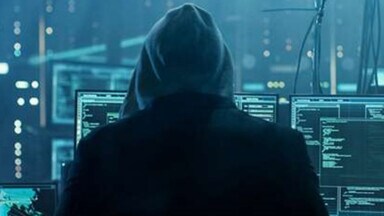 You are currently viewing 59 लाख की डिजिटल लूट! जबलपुर में रिटायर्ड अफसर को ‘गिरफ्तारी’ का डर दिखाकर ठगा, क्राइम ब्रांच बनकर कॉल किया; दो आरोपी जयपुर से गिरफ्तार!