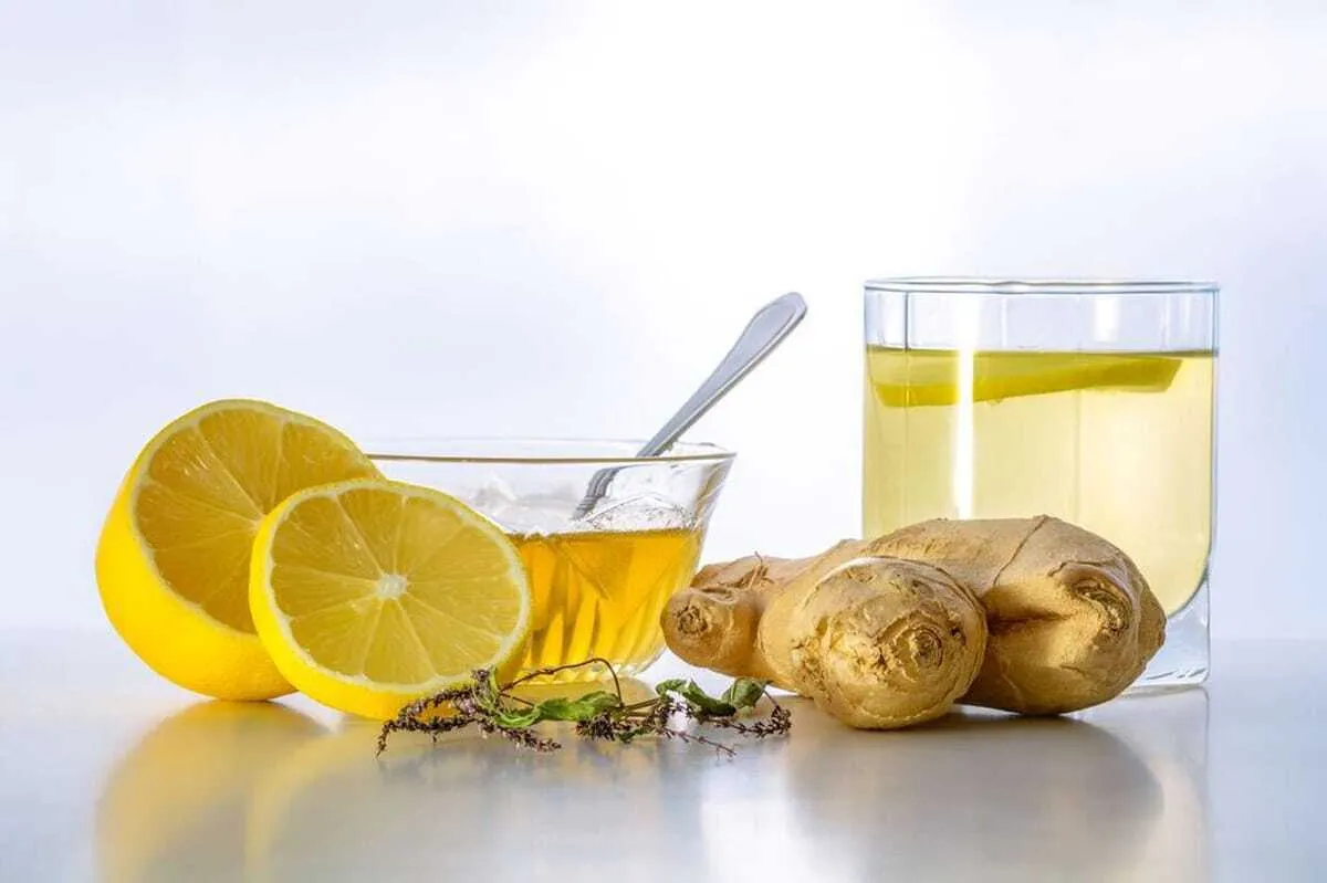 You are currently viewing अदरक का पानी: एक चमत्कारी ड्रिंक जो आपकी इम्यूनिटी को देगा सुपरचार्ज!