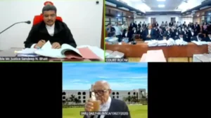 Read more about the article वर्चुअल सुनवाई में सीनियर वकील ने पी बीयर, गुजरात हाईकोर्ट ने शुरू की अवमानना कार्यवाही; कोर्ट की अवमानना का ये पहला मामला नहीं!