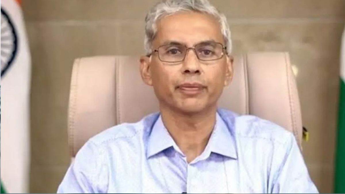 You are currently viewing मप्र के अगले CS पर सस्पेंस: अनुराग जैन को मिलेगा एक्सटेंशन या नया चेहरा संभालेगा कुर्सी?, 31 अगस्त को रिटायर होंगे मौजूदा CS जैन; राजेश राजौरा, अशोक बर्णवाल और अलका उपाध्याय के बीच कड़ा मुकाबला!