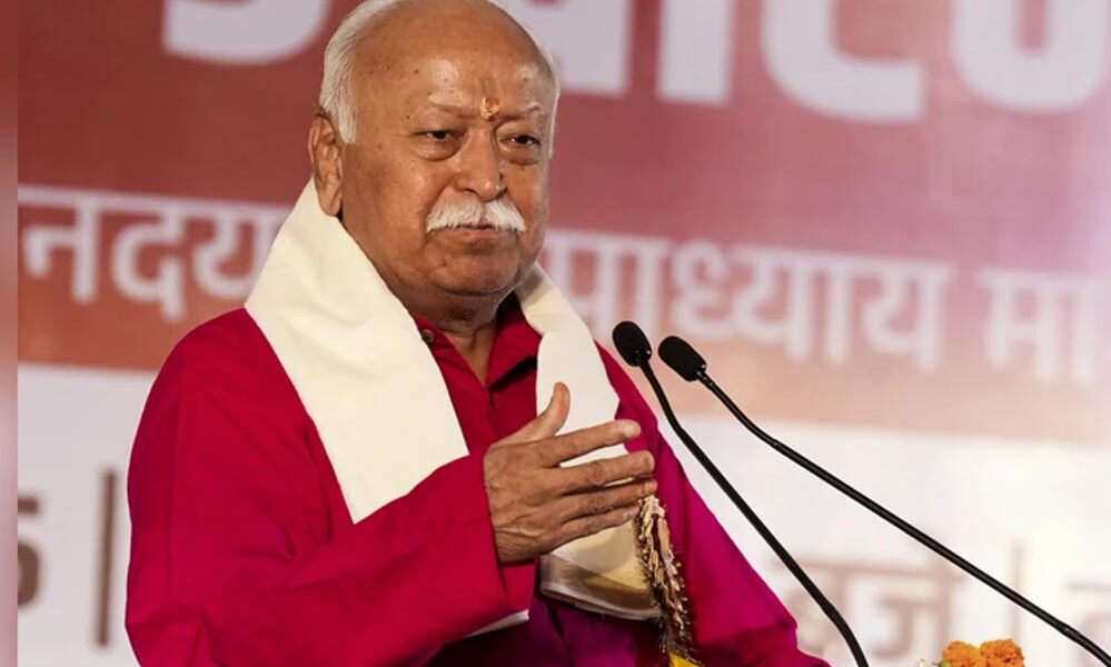 You are currently viewing मोहन भागवत का इंदौर दौरा: 180 समाजों के प्रतिनिधियों संग की बैठक, 96 करोड़ के हॉस्पिटल का भी किया शुभारंभ; इस साल जनवरी से 3 बार इंदौर आ चुके है डॉ. मोहन भागवत!