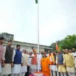 भोपाल लाल परेड ग्राउंड में 79वां स्वतंत्रता दिवस, CM मोहन यादव ने किया ध्वजारोहण और परेड निरीक्षण, प्रदेशवासियों को दी शुभकामनाएं; ऑपरेशन सिंदूर का जिक्र कर बोले— “जो जैसा, उसके साथ वैसा ही”