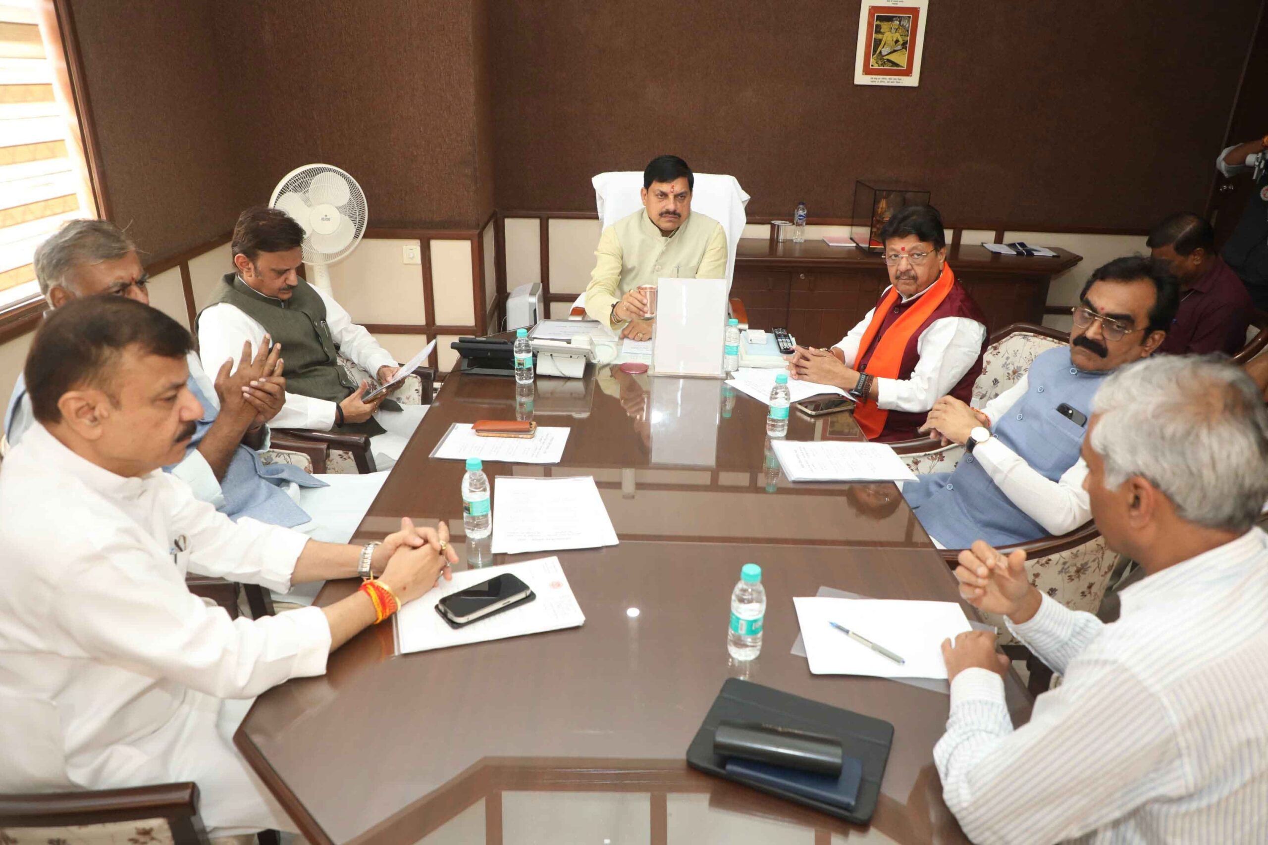 You are currently viewing 15 अगस्त पर मुख्यमंत्री का संदेश होगा लाइव प्रसारित: स्वतंत्रता दिवस 2025 को लेकर मुख्यमंत्री डॉ. मोहन यादव ने ली समीक्षा बैठक, कहा – प्रदेश भर में जनसहभागिता से होंगे समारोह!