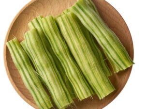 Read more about the article सहजन (Drumstick) है पोषण का खजाना: सेहत के फायदे और सूप बनाने की आसान रेसिपी