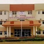 IET हॉस्टल में रैगिंग का हंगामा: सीनियर्स ने जूनियर्स से मारपीट की, पुलिस शिकायत के बाद मचा हड़कंप; खबर फैली—जूनियर का मुंह कमोड में डालकर फ्लश चलाया गया!