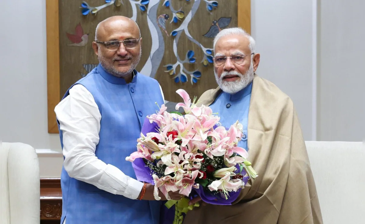 You are currently viewing महाराष्ट्र के राज्यपाल सी.पी. राधाकृष्णन NDA के उपराष्ट्रपति उम्मीदवार घोषित: जगदीप धनखड़ के अचानक इस्तीफे के बाद हो रहा उपराष्ट्रपति चुनाव, 21 अगस्त को करेंगे नामांकन!