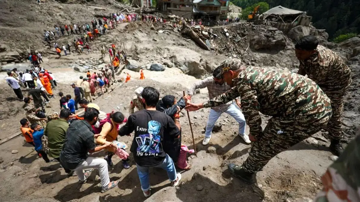 You are currently viewing किश्तवाड़ त्रासदी: चसोटी में तीसरे दिन भी रेस्क्यू जारी, अब तक 65 शव बरामद; 200 लोग अब भी लापता!