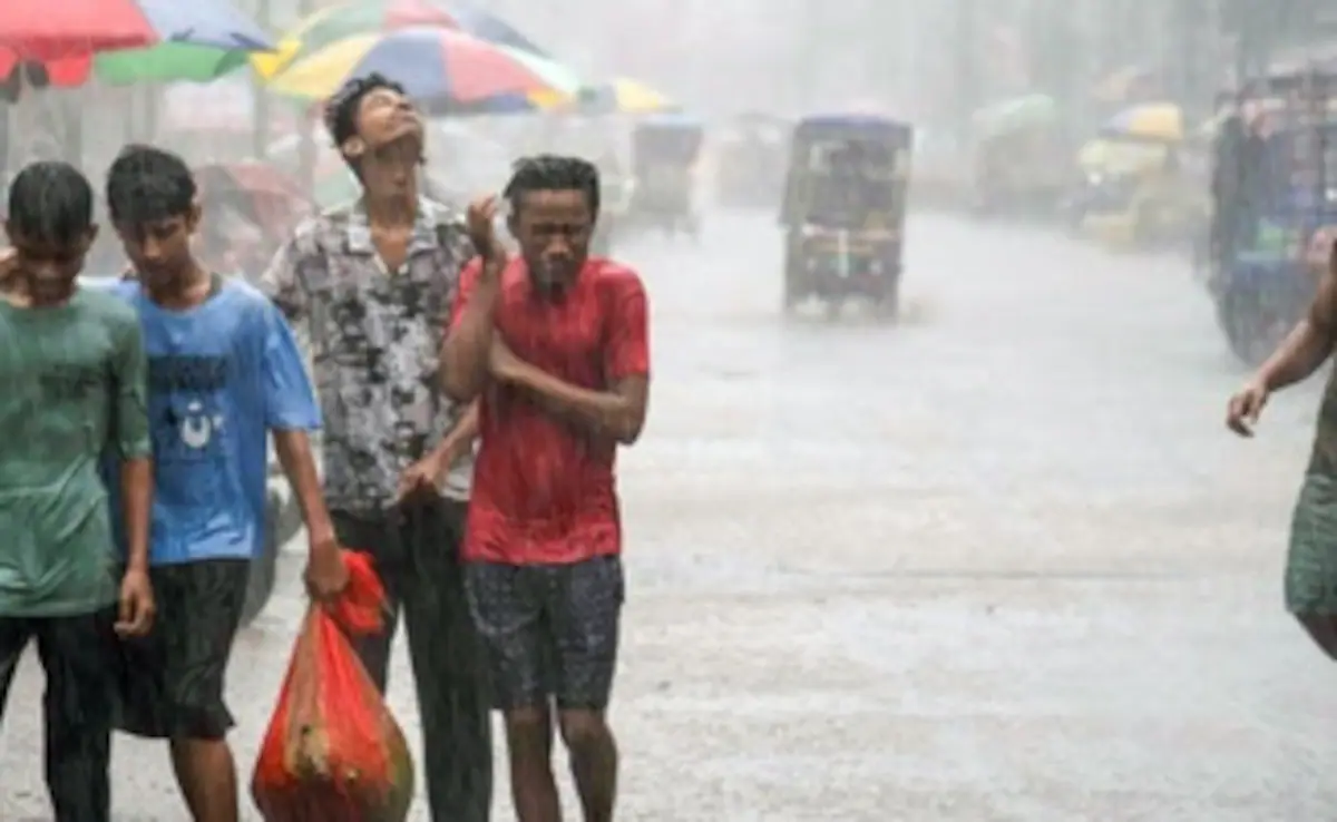 You are currently viewing अगस्त की शुरुआत में बारिश गायब, तपती धूप से बेहाल मध्यप्रदेश: मध्यप्रदेश में 34 जिलों में हल्की बारिश के संकेत, पर भारी बारिश की उम्मीद नहीं!