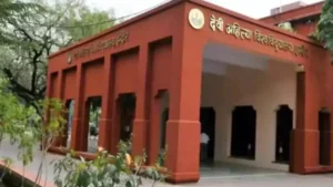 Read more about the article “बैच आउट कर देंगे”—धमकी से डरे फर्स्ट ईयर छात्र: DAVV IET में रैगिंग का चौंकाने वाला खुलासा, सीनियर्स ने जूनियर्स से बनवाए फेक ट्विटर अकाउंट–जीमेल; नेपाल Gen-Z की तर्ज पर फर्जी आंदोलन के लिए किया मजबूर!