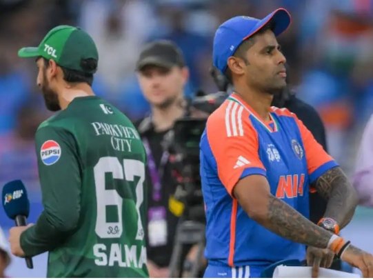 You are currently viewing 18 साल से पाकिस्तान को फाइनल नहीं हरा पाया भारत