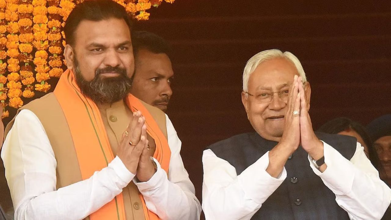 Read more about the article राज्यसभा की राह क्यों चले नीतीश कुमार? खुद बतायी वजह, सम्राट चौधरी ने दी शुभकामनाएं