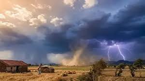 You are currently viewing MP में फिर बदलेगा मौसम: 29 मार्च से आंधी-बारिश का अलर्ट, 40 जिलों में तेज हवा के साथ बरसात