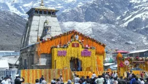 Read more about the article केदारनाथ धाम के खुले कपाट, भक्तों का उमड़ा हुजूम, CM धामी भी पहुंचे
