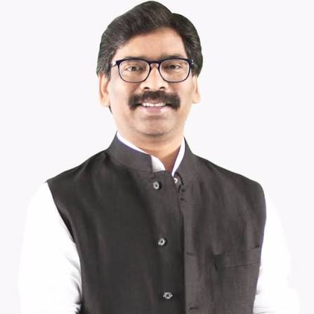You are currently viewing हेमंत सोरेन के आवास के बाहर प्रदर्शन पर सियासत तेज: मंत्री ने लगाया हत्या की कोशिश का आरोप, CM बोले- छात्रों की आड़ में राजनीति कर रहा विपक्ष