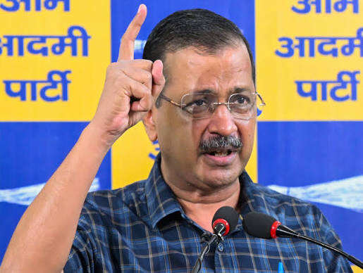 You are currently viewing E20 पेट्रोल विवाद पर AAP का नेशनल टाउन हॉल आज: केजरीवाल ने सरकार से नीति पर पुनर्विचार की मांग की, प्रभावित वाहन मालिक भी होंगे शामिल