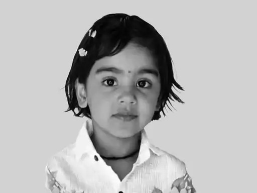 You are currently viewing सूरत में रेस्टोरेंट का खाना खाने के बाद बच्ची की मौत, परिवार के 4 लोग अस्पताल में भर्ती